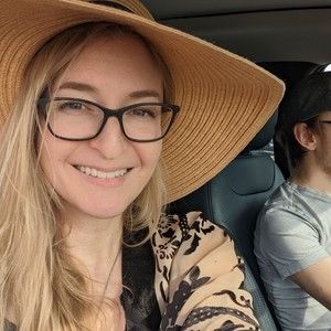 Meet your Posher, Micaela